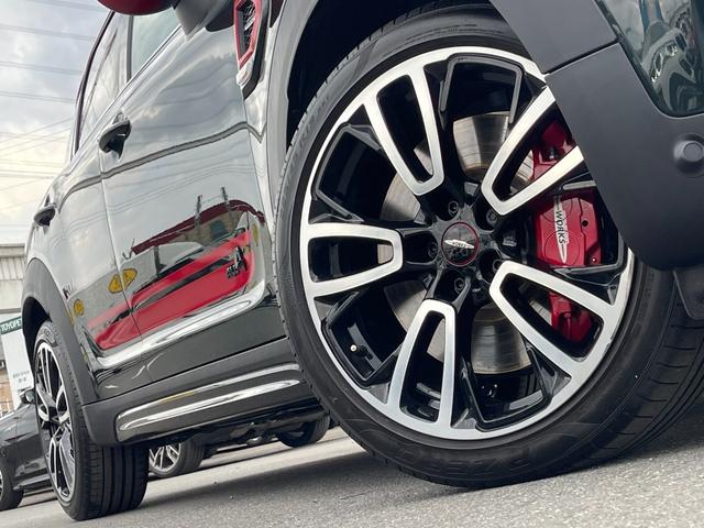 ＭＩＮＩ ＪＣＷ　クロスオーバー　プレミアム＋Ｐ　ＪＣＷトリム　ＨＤＤナビ　リヤビューカメラ　ヘッドアップディスプレイ　アクティブクルーズコントロール　ドライビングアシスト　シートヒーター　１９インチアルミ　ＪＣＷトリム　電動リヤゲート　１オーナー　禁煙車（80枚目）