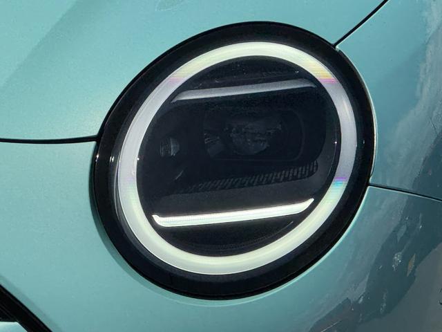 ＭＩＮＩ クーパーＳＥ　クラシック・トリム　ヘッドアップディスプレイ　アクティブクルーズコントロール　ドライビングアシスト　タッチパネルＨＤＤナビ　全周囲カメラ　シートヒーター　ステアリングヒーター　１８ＡＷ　ＥＴＣ２．０　ワイヤレスチャージ（8枚目）
