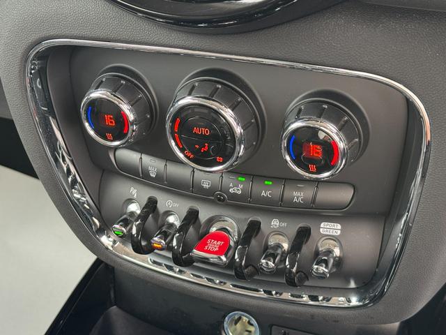 ＭＩＮＩ クーパーＤ　クラブマン　ペッパーパッケージ　タッチパネルＨＤＤナビ　リヤカメラ　１７インチＡＷ　アクティブクルコン　ドライビングアシスト　パーキングアシスト　ＥＴＣ２．０　Ｂｌｕｅｔｏｏｔｈ　アンビエントライト　禁煙車（22枚目）