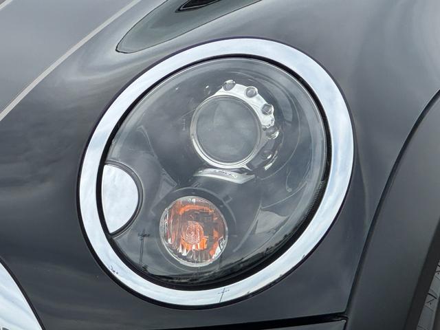 ＭＩＮＩ クーパー　クラブマン　ボンドストリート　ミントＰＫＧ　ブラックキセノンライト　１７インチアルミ　黒革　シートヒーター　社外ＳＤナビ　フルセグＴＶ　禁煙車（8枚目）
