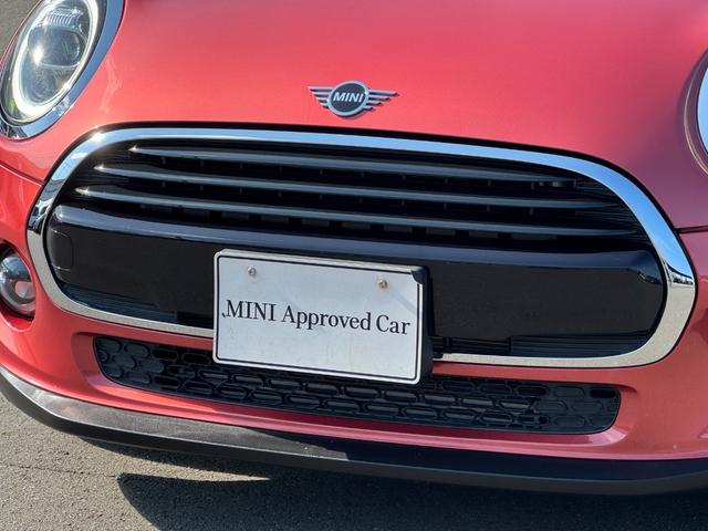 MINI クーパー ローズウッドエディション 日本全国200台限定車 タッチパネルナビ リヤカメラ Bluetooth 16インチアルミ クロスレザレットシート コンフォートアクセス 黒16インチAW 禁煙車(9枚目)