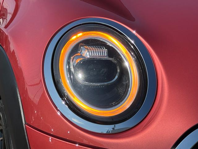 MINI クーパー ローズウッドエディション 日本全国200台限定車 タッチパネルナビ リヤカメラ Bluetooth 16インチアルミ クロスレザレットシート コンフォートアクセス 黒16インチAW 禁煙車(13枚目)