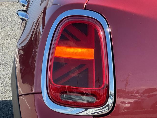 MINI クーパー ローズウッドエディション 日本全国200台限定車 タッチパネルナビ リヤカメラ Bluetooth 16インチアルミ クロスレザレットシート コンフォートアクセス 黒16インチAW 禁煙車(15枚目)