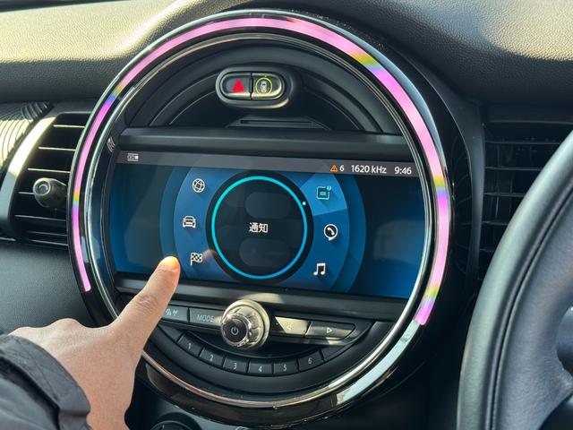 MINI クーパー ローズウッドエディション 日本全国200台限定車 タッチパネルナビ リヤカメラ Bluetooth 16インチアルミ クロスレザレットシート コンフォートアクセス 黒16インチAW 禁煙車(20枚目)