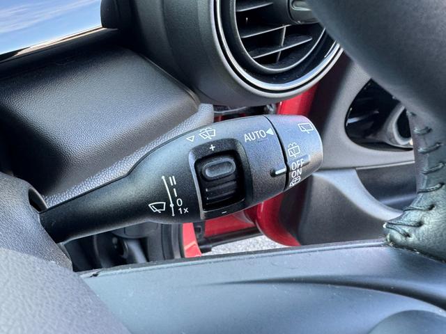 MINI クーパー ローズウッドエディション 日本全国200台限定車 タッチパネルナビ リヤカメラ Bluetooth 16インチアルミ クロスレザレットシート コンフォートアクセス 黒16インチAW 禁煙車(43枚目)