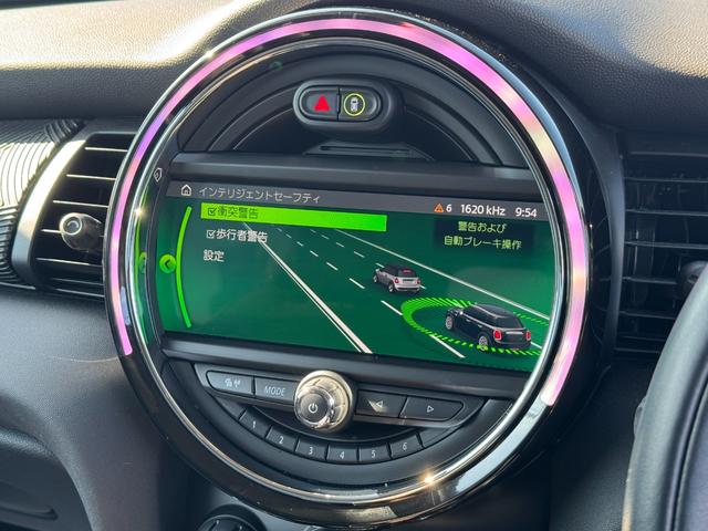 MINI クーパー ローズウッドエディション 日本全国200台限定車 タッチパネルナビ リヤカメラ Bluetooth 16インチアルミ クロスレザレットシート コンフォートアクセス 黒16インチAW 禁煙車(47枚目)