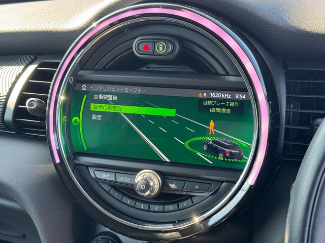 MINI クーパー ローズウッドエディション 日本全国200台限定車 タッチパネルナビ リヤカメラ Bluetooth 16インチアルミ クロスレザレットシート コンフォートアクセス 黒16インチAW 禁煙車(48枚目)