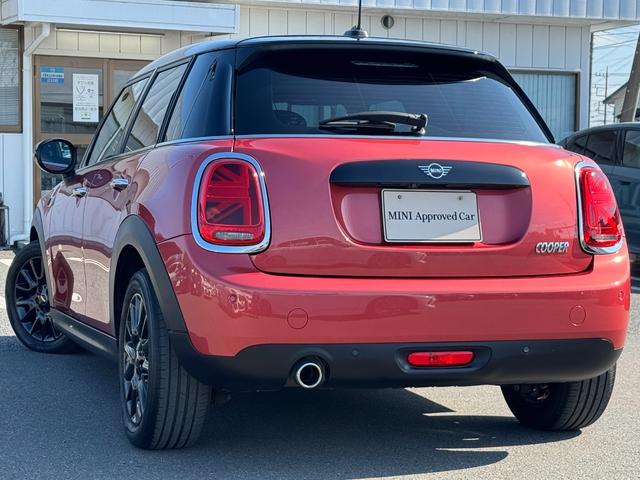 MINI クーパー ローズウッドエディション 日本全国200台限定車 タッチパネルナビ リヤカメラ Bluetooth 16インチアルミ クロスレザレットシート コンフォートアクセス 黒16インチAW 禁煙車(51枚目)
