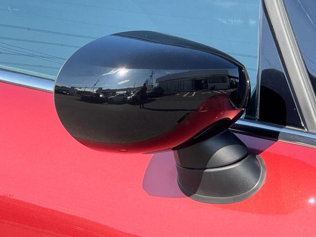 MINI クーパー ローズウッドエディション 日本全国200台限定車 タッチパネルナビ リヤカメラ Bluetooth 16インチアルミ クロスレザレットシート コンフォートアクセス 黒16インチAW 禁煙車(52枚目)