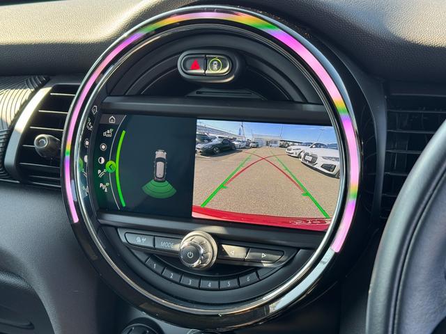 MINI クーパー ローズウッドエディション 日本全国200台限定車 タッチパネルナビ リヤカメラ Bluetooth 16インチアルミ クロスレザレットシート コンフォートアクセス 黒16インチAW 禁煙車(60枚目)