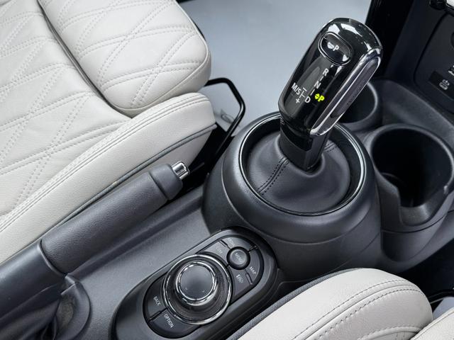 ＭＩＮＩ クーパーＳ　コンバーチブル　シーサイド・エディション　タッチパネルナビ　リヤカメラ　アップルカープレイ　ワイヤレスチャージ　Ｂｌｕｅｔｏｏｔｈ　レザーシート　シートヒーター　クルコン　ドライビングアシスト　１８インチＡＷ　黒電動幌　オープンタイマー　禁煙（34枚目）