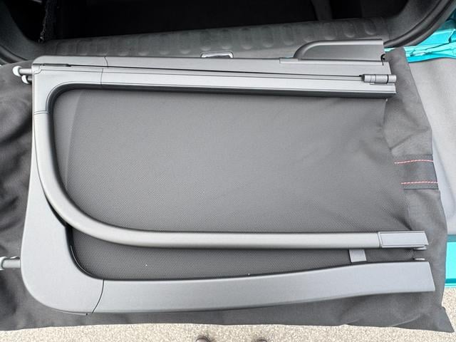 ＭＩＮＩ クーパーＳ　コンバーチブル　シーサイド・エディション　タッチパネルナビ　リヤカメラ　アップルカープレイ　ワイヤレスチャージ　Ｂｌｕｅｔｏｏｔｈ　レザーシート　シートヒーター　クルコン　ドライビングアシスト　１８インチＡＷ　黒電動幌　オープンタイマー　禁煙（46枚目）