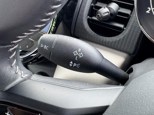 ＭＩＮＩ クーパーＳ　コンバーチブル　シーサイド・エディション　タッチパネルナビ　リヤカメラ　アップルカープレイ　ワイヤレスチャージ　Ｂｌｕｅｔｏｏｔｈ　レザーシート　シートヒーター　クルコン　ドライビングアシスト　１８インチＡＷ　黒電動幌　オープンタイマー　禁煙（53枚目）