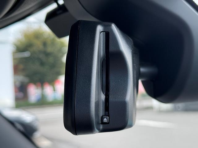 ＭＩＮＩ クーパーＳ　コンバーチブル　シーサイド・エディション　タッチパネルナビ　リヤカメラ　アップルカープレイ　ワイヤレスチャージ　Ｂｌｕｅｔｏｏｔｈ　レザーシート　シートヒーター　クルコン　ドライビングアシスト　１８インチＡＷ　黒電動幌　オープンタイマー　禁煙（54枚目）