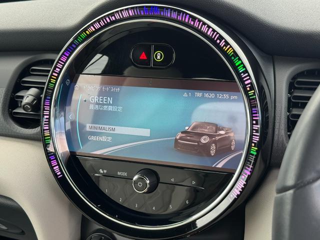 ＭＩＮＩ クーパーＳ　コンバーチブル　シーサイド・エディション　タッチパネルナビ　リヤカメラ　アップルカープレイ　ワイヤレスチャージ　Ｂｌｕｅｔｏｏｔｈ　レザーシート　シートヒーター　クルコン　ドライビングアシスト　１８インチＡＷ　黒電動幌　オープンタイマー　禁煙（58枚目）