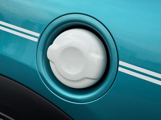 ＭＩＮＩ クーパーＳ　コンバーチブル　シーサイド・エディション　タッチパネルナビ　リヤカメラ　アップルカープレイ　ワイヤレスチャージ　Ｂｌｕｅｔｏｏｔｈ　レザーシート　シートヒーター　クルコン　ドライビングアシスト　１８インチＡＷ　黒電動幌　オープンタイマー　禁煙（67枚目）