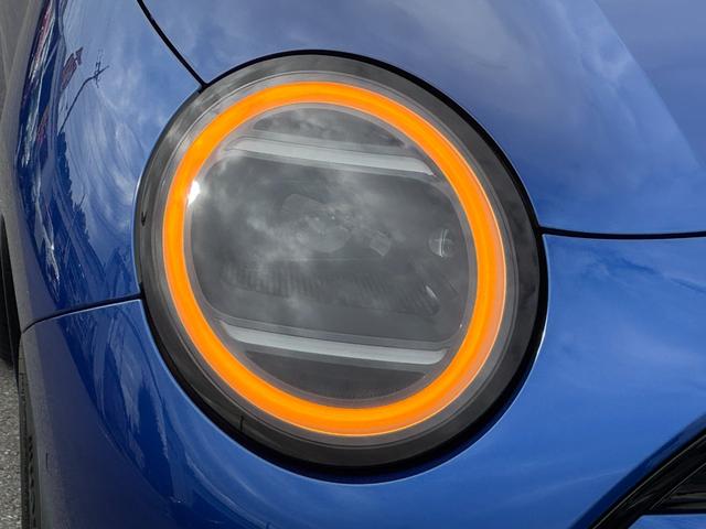 ＭＩＮＩ クーパーＥ　クラシック・トリム　弊社レンタ登録デモカー　クラシックトリム　ヘッドアップＤ　クルーズコントロール　Ｄアシスト　シートヒーター　ステアリングヒーター　タッチパネルナビ　リヤカメラ　ワイヤレスチャージ　ＥＴＣ　１７ＡＷ（13枚目）