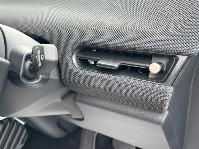 ＭＩＮＩ クーパーＥ　クラシック・トリム　弊社レンタ登録デモカー　クラシックトリム　ヘッドアップＤ　クルーズコントロール　Ｄアシスト　シートヒーター　ステアリングヒーター　タッチパネルナビ　リヤカメラ　ワイヤレスチャージ　ＥＴＣ　１７ＡＷ（42枚目）