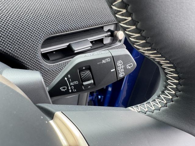 ＭＩＮＩ クーパーＥ　クラシック・トリム　弊社レンタ登録デモカー　クラシックトリム　ヘッドアップＤ　クルーズコントロール　Ｄアシスト　シートヒーター　ステアリングヒーター　タッチパネルナビ　リヤカメラ　ワイヤレスチャージ　ＥＴＣ　１７ＡＷ（43枚目）