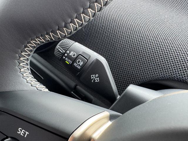 ＭＩＮＩ クーパーＥ　クラシック・トリム　弊社レンタ登録デモカー　クラシックトリム　ヘッドアップＤ　クルーズコントロール　Ｄアシスト　シートヒーター　ステアリングヒーター　タッチパネルナビ　リヤカメラ　ワイヤレスチャージ　ＥＴＣ　１７ＡＷ（44枚目）