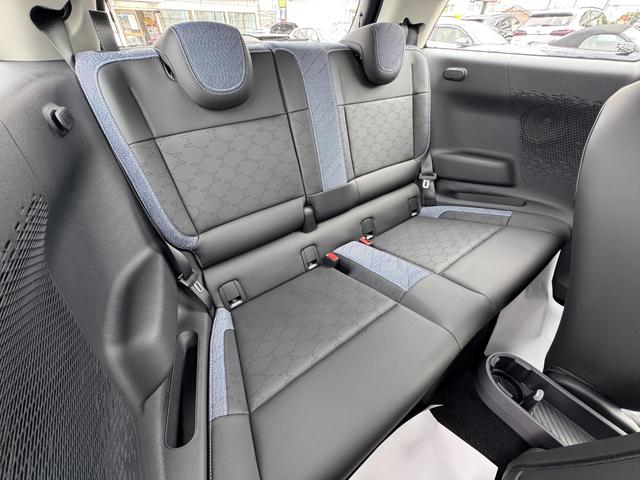 ＭＩＮＩ クーパーＥ　クラシック・トリム　弊社レンタ登録デモカー　クラシックトリム　ヘッドアップＤ　クルーズコントロール　Ｄアシスト　シートヒーター　ステアリングヒーター　タッチパネルナビ　リヤカメラ　ワイヤレスチャージ　ＥＴＣ　１７ＡＷ（75枚目）