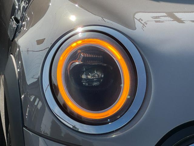 MINI クーパー タッチパネルナビ リヤカメラ シートヒーター 黒半革シート 16インチAW アクティブクルーズコントロール ドライビングアシスト Bluetooth コンフォートアクセス 1オーナー 禁煙車(13枚目)