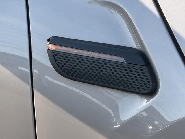 MINI クーパー タッチパネルナビ リヤカメラ シートヒーター 黒半革シート 16インチAW アクティブクルーズコントロール ドライビングアシスト Bluetooth コンフォートアクセス 1オーナー 禁煙車(14枚目)