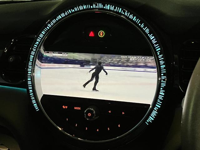 MINI クーパー タッチパネルナビ リヤカメラ シートヒーター 黒半革シート 16インチAW アクティブクルーズコントロール ドライビングアシスト Bluetooth コンフォートアクセス 1オーナー 禁煙車(21枚目)