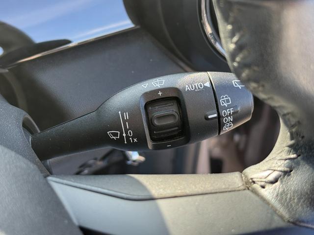 MINI クーパー タッチパネルナビ リヤカメラ シートヒーター 黒半革シート 16インチAW アクティブクルーズコントロール ドライビングアシスト Bluetooth コンフォートアクセス 1オーナー 禁煙車(47枚目)
