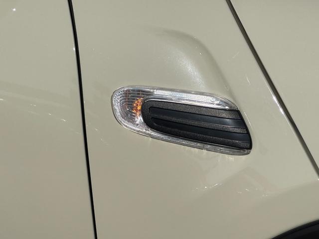 MINI クーパー タッチパネルナビ ドライビングアシスト 15インチアルミ LEDヘッドライト LDEフォグライト コンフォートアクセス アイドリングストップ アンビエントライト 禁煙車(14枚目)