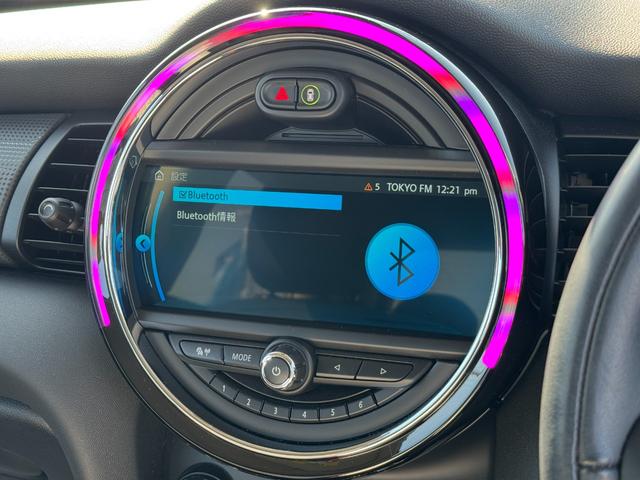 MINI クーパー タッチパネルナビ ドライビングアシスト 15インチアルミ LEDヘッドライト LDEフォグライト コンフォートアクセス アイドリングストップ アンビエントライト 禁煙車(22枚目)