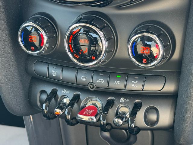 MINI クーパー タッチパネルナビ ドライビングアシスト 15インチアルミ LEDヘッドライト LDEフォグライト コンフォートアクセス アイドリングストップ アンビエントライト 禁煙車(24枚目)