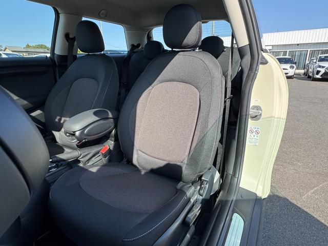 MINI クーパー タッチパネルナビ ドライビングアシスト 15インチアルミ LEDヘッドライト LDEフォグライト コンフォートアクセス アイドリングストップ アンビエントライト 禁煙車(30枚目)