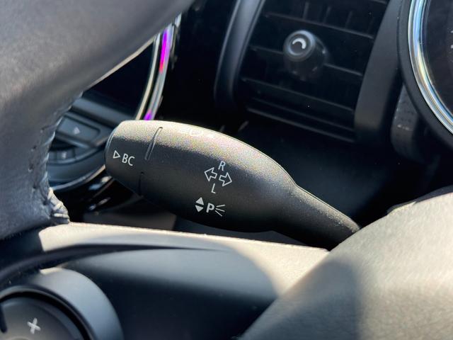 MINI クーパー タッチパネルナビ ドライビングアシスト 15インチアルミ LEDヘッドライト LDEフォグライト コンフォートアクセス アイドリングストップ アンビエントライト 禁煙車(43枚目)