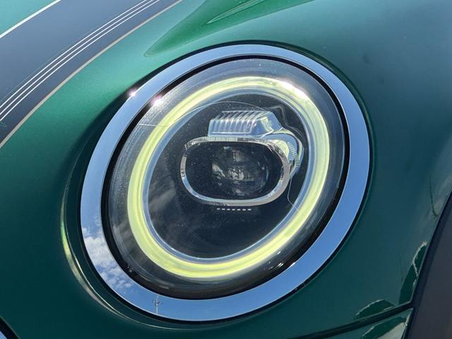 MINI クーパーD 60周年記念車 茶革 シートヒーター タッチパネルナビ 社外フルセグTV リヤカメラ クルーズコントロール ドライビングアシスト 17インチAW LEDヘッドライト Bluetooth 禁煙車(8枚目)