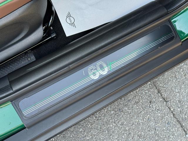 MINI クーパーD 60周年記念車 茶革 シートヒーター タッチパネルナビ 社外フルセグTV リヤカメラ クルーズコントロール ドライビングアシスト 17インチAW LEDヘッドライト Bluetooth 禁煙車(41枚目)