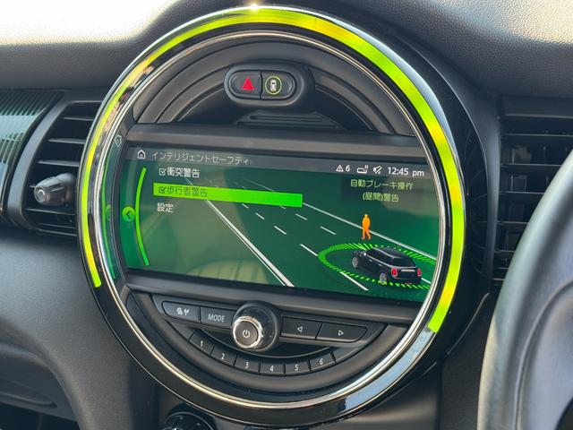 MINI クーパーD 60周年記念車 茶革 シートヒーター タッチパネルナビ 社外フルセグTV リヤカメラ クルーズコントロール ドライビングアシスト 17インチAW LEDヘッドライト Bluetooth 禁煙車(49枚目)