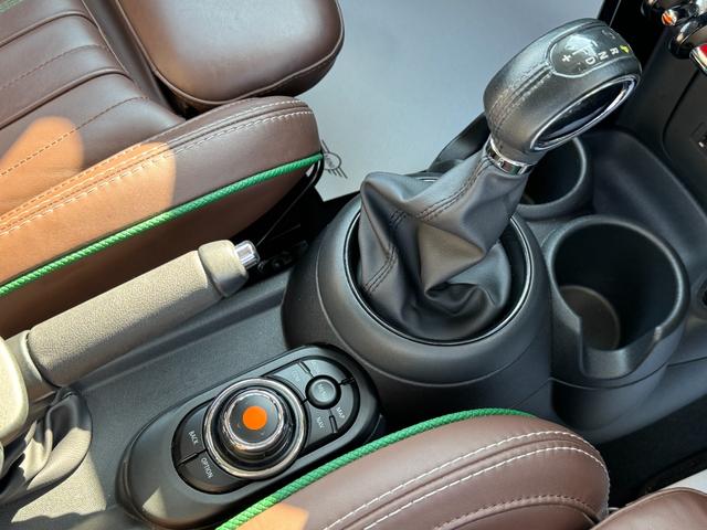 MINI クーパーD 60周年記念車 茶革 シートヒーター タッチパネルナビ 社外フルセグTV リヤカメラ クルーズコントロール ドライビングアシスト 17インチAW LEDヘッドライト Bluetooth 禁煙車(73枚目)
