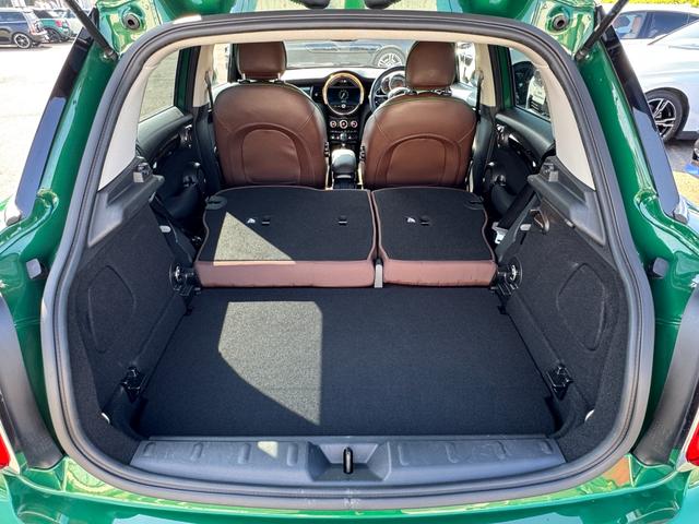 MINI クーパーD 60周年記念車 茶革 シートヒーター タッチパネルナビ 社外フルセグTV リヤカメラ クルーズコントロール ドライビングアシスト 17インチAW LEDヘッドライト Bluetooth 禁煙車(79枚目)