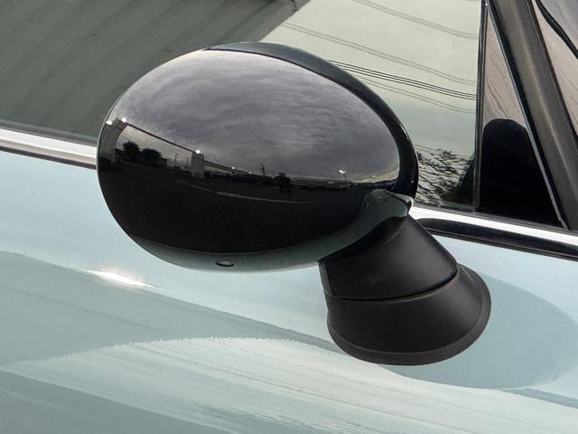 ＭＩＮＩ アイスブルーブラックエディション　３８０台限定車　６速ＭＴ　ペッパーＰＫＧ　１７インチＡＷ　ＡＣＣ　Ｄアシスト　タッチパネルナビ　リヤカメラ　Ｂｌｕｅｔｏｏｔｈ　ＥＴＣ２．０　コンフォートアクセス　１オーナー車　禁煙車（57枚目）