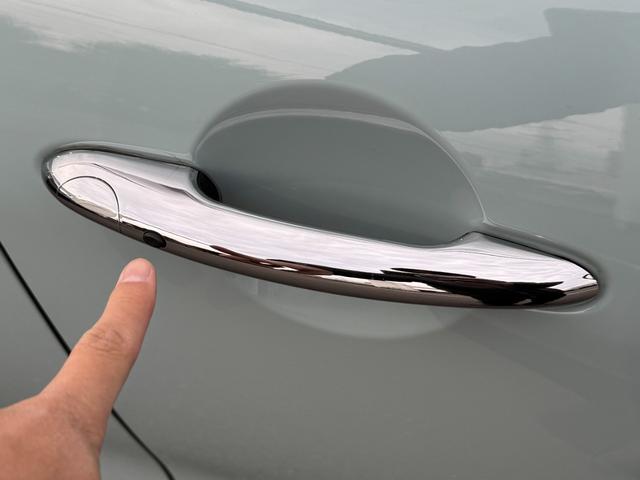 ＭＩＮＩ アイスブルーブラックエディション　３８０台限定車　６速ＭＴ　ペッパーＰＫＧ　１７インチＡＷ　ＡＣＣ　Ｄアシスト　タッチパネルナビ　リヤカメラ　Ｂｌｕｅｔｏｏｔｈ　ＥＴＣ２．０　コンフォートアクセス　１オーナー車　禁煙車（59枚目）