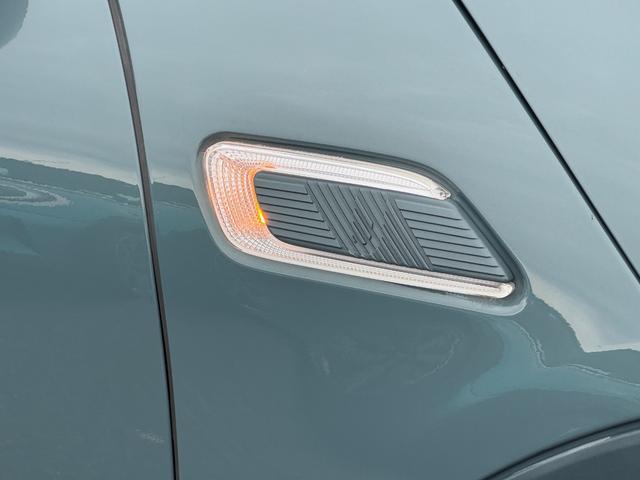 ＭＩＮＩ クーパーＳ　クラブマン　アントールド・エディション　ユアーズレザーセージグリーン　シートヒーター　タッチパネルモニター　アップルカープレイ　リヤカメラ　ワイヤレスチャージ　Ｂｌｕｅｔｏｏｔｈ　クルコン　Ｄアシスト　１８ＡＷ　当社下取車　１オーナ　禁煙車（14枚目）