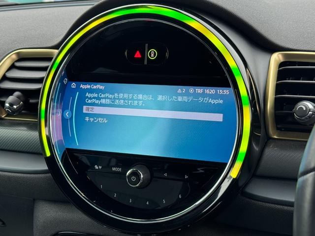 ＭＩＮＩ クーパーＳ　クラブマン　アントールド・エディション　ユアーズレザーセージグリーン　シートヒーター　タッチパネルモニター　アップルカープレイ　リヤカメラ　ワイヤレスチャージ　Ｂｌｕｅｔｏｏｔｈ　クルコン　Ｄアシスト　１８ＡＷ　当社下取車　１オーナ　禁煙車（23枚目）