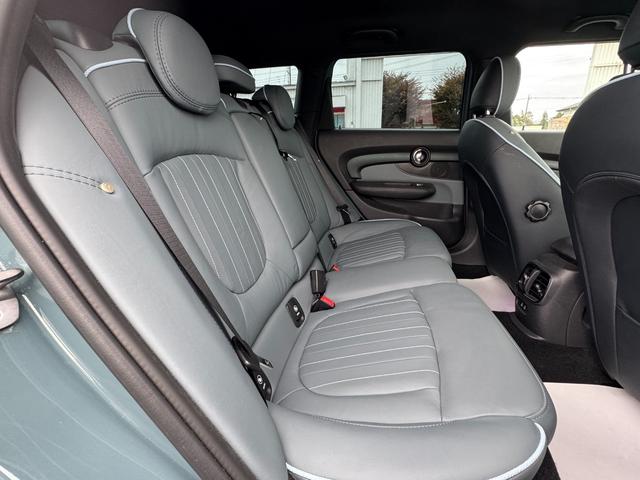 ＭＩＮＩ クーパーＳ　クラブマン　アントールド・エディション　ユアーズレザーセージグリーン　シートヒーター　タッチパネルモニター　アップルカープレイ　リヤカメラ　ワイヤレスチャージ　Ｂｌｕｅｔｏｏｔｈ　クルコン　Ｄアシスト　１８ＡＷ　当社下取車　１オーナ　禁煙車（37枚目）