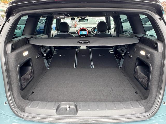 ＭＩＮＩ クーパーＳ　クラブマン　アントールド・エディション　ユアーズレザーセージグリーン　シートヒーター　タッチパネルモニター　アップルカープレイ　リヤカメラ　ワイヤレスチャージ　Ｂｌｕｅｔｏｏｔｈ　クルコン　Ｄアシスト　１８ＡＷ　当社下取車　１オーナ　禁煙車（47枚目）