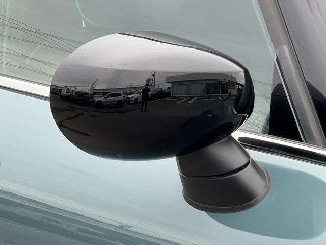 ＭＩＮＩ クーパーＳ　クラブマン　アントールド・エディション　ユアーズレザーセージグリーン　シートヒーター　タッチパネルモニター　アップルカープレイ　リヤカメラ　ワイヤレスチャージ　Ｂｌｕｅｔｏｏｔｈ　クルコン　Ｄアシスト　１８ＡＷ　当社下取車　１オーナ　禁煙車（68枚目）