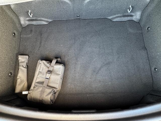 ＭＩＮＩ クパＳＤクロスオバオル４プレミアム＋Ｐクラシクトリム　茶革　シートヒーター　ＡＣＣ　Ｄアシスト　タッチパネルナビ　リヤカメラ　アップルカープレイ　ワイヤレスチャージ　Ｂｌｕｅｔｏｏｔｈ　ピクニックベンチ　電動リヤゲート　１８ＡＷ　１オーナ　禁煙車（40枚目）