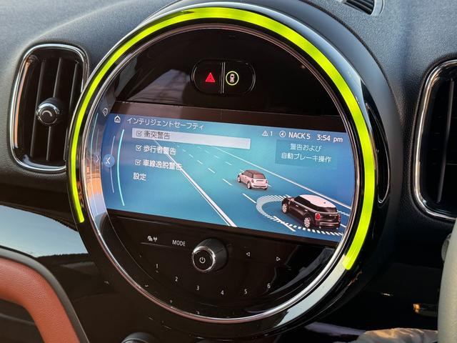 ＭＩＮＩ クパＳＤクロスオバオル４プレミアム＋Ｐクラシクトリム　茶革　シートヒーター　ＡＣＣ　Ｄアシスト　タッチパネルナビ　リヤカメラ　アップルカープレイ　ワイヤレスチャージ　Ｂｌｕｅｔｏｏｔｈ　ピクニックベンチ　電動リヤゲート　１８ＡＷ　１オーナ　禁煙車（57枚目）