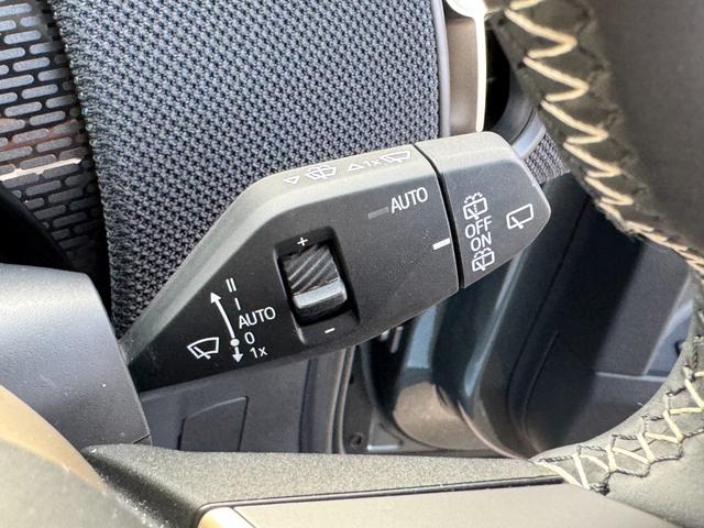 ＭＩＮＩ カントリーマンＣ　クラシック・トリム　Ｍパッケージ　ハーマンカードン　ヘッドアップＤ　ＡＣＣ　Ｄアシスト　タッチパネルナビ　全周囲カメラ　アップルカープレイ　１８ＡＷ　電動リヤゲート　電動シート　シートヒーター　ステアリングヒーター　禁煙（50枚目）