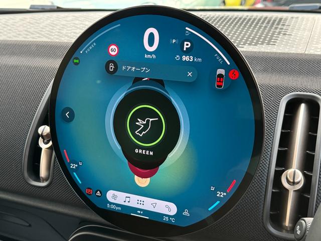 ＭＩＮＩ カントリーマンＣ　クラシック・トリム　Ｍパッケージ　ハーマンカードン　ヘッドアップＤ　ＡＣＣ　Ｄアシスト　タッチパネルナビ　全周囲カメラ　アップルカープレイ　１８ＡＷ　電動リヤゲート　電動シート　シートヒーター　ステアリングヒーター　禁煙（56枚目）